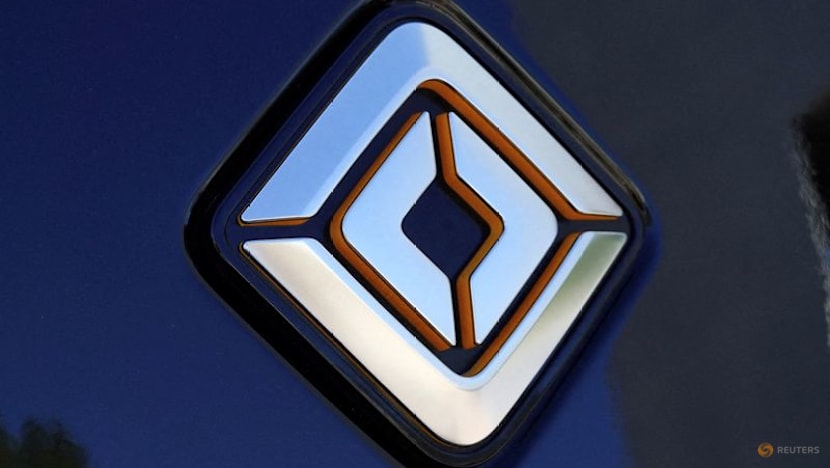 Rivian debuts custom self-driving chip, $2,500 driver-assistance package