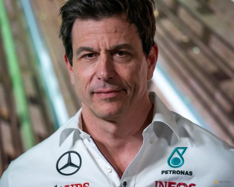 Mercedes up for Formula One returning to V8 engines in 2030, says Wolff