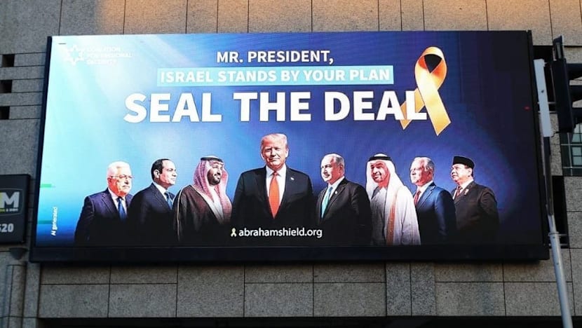 Heboh foto Prabowo dengan Netanyahu di baliho Israel, Indonesia tegaskan tak ada normalisasi