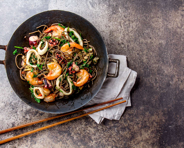 A sizzling showdown: Cast iron vs carbon steel cookware