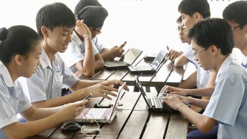 Pelajar boleh bincang mengenai Asean dalam darjah