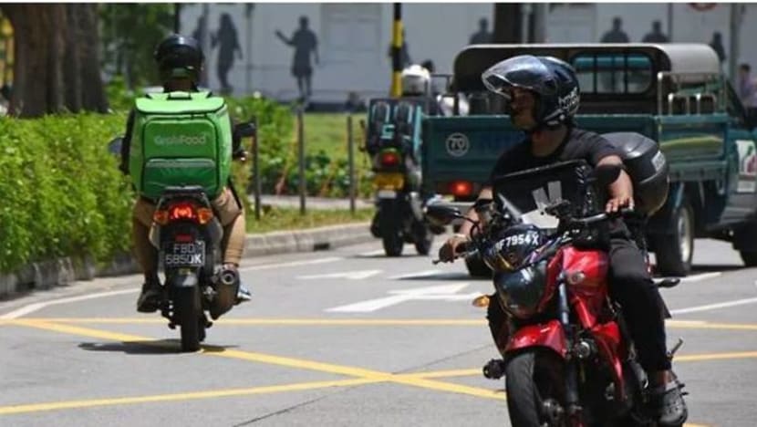 Grab akan naikkan yuran penghantaran makanan, barang runcit mulai 22 Apr