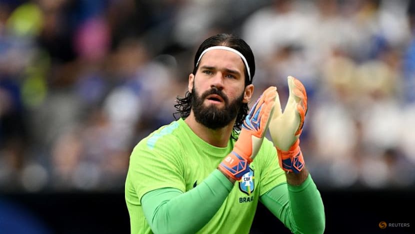 Brazil unchanged, Japan opt for five-man defence