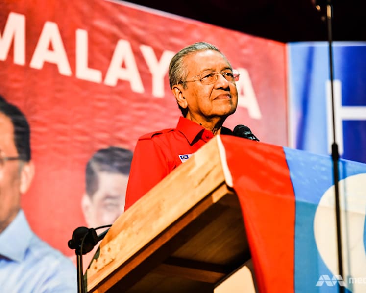 Mahathir makes final case for election in Langkawi, craves for encore