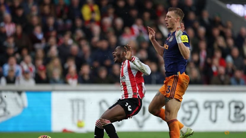 Newcastle's miserable away form continues with 3-1 loss at Brentford