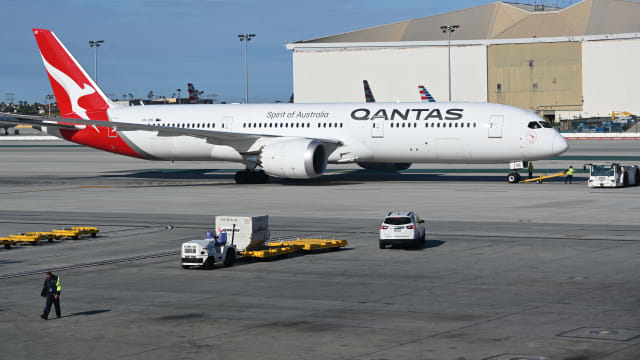 澳洲航空同当局就航班取消案件达成和解 或得缴多达1亿澳元罚金