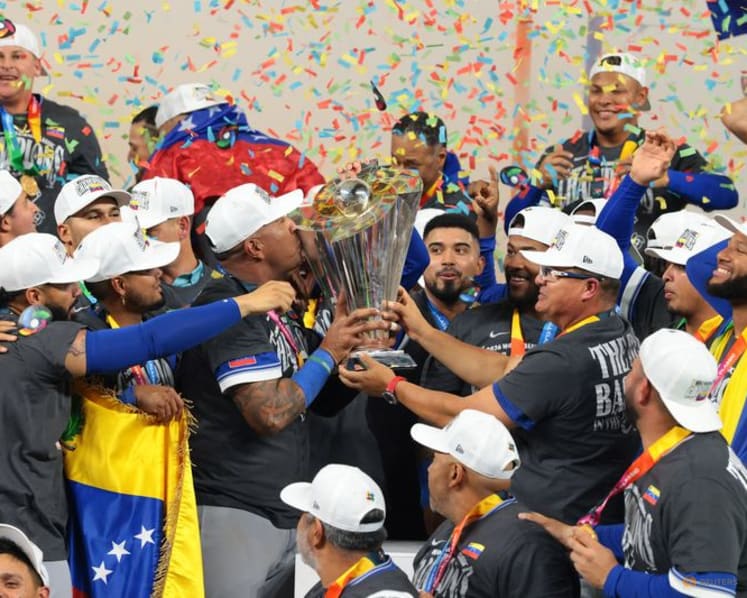 Baseball-National pride fuels Venezuela to first World Baseball Classic championship