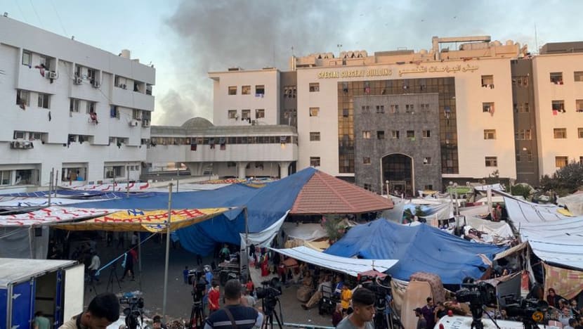 Israeli strikes hit near several hospitals as the military pushes deeper into Gaza City Israeli strikes hit near several hospitals as the military pushes deeper into Gaza City