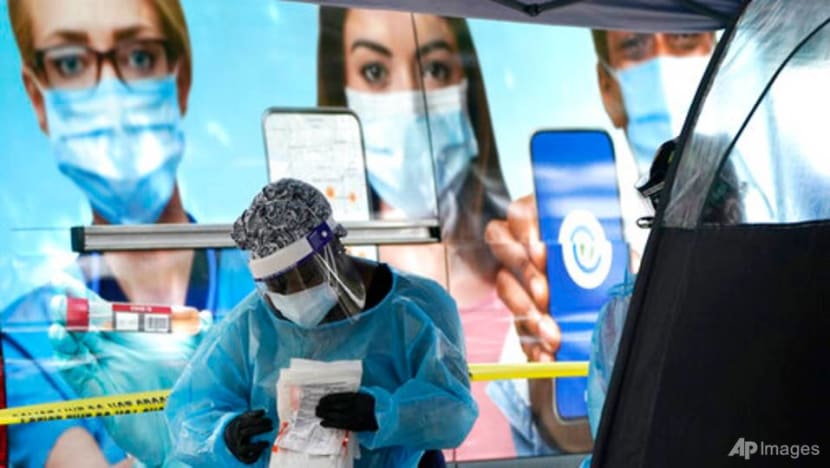 CDC to shorten COVID-19 quarantine to 10 days, 7 with test
