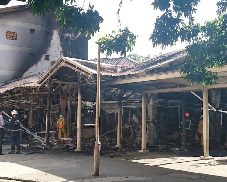 Fire guts Jurong West wet market, coffee shop