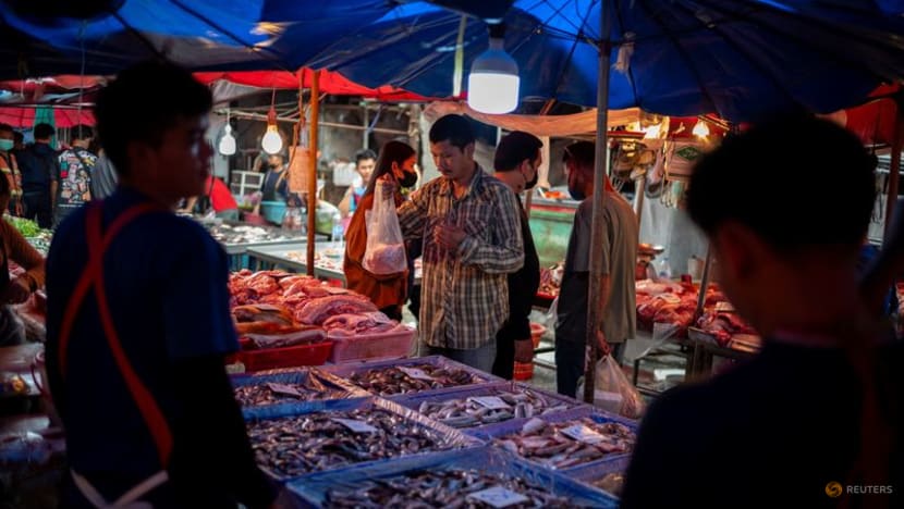 Thai November headline inflation misses forecast, below central bank target Thai November headline inflation misses forecast, below central bank target