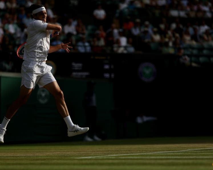 Rock-solid Fritz edges Bublik to reach quarter-final again