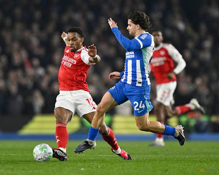 Arsenal seize control as Man City slip, Chelsea thrash Villa