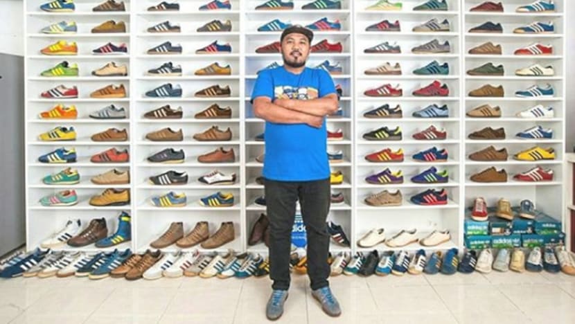 Jejaka ini 'kaya' dengan kasut Adidas