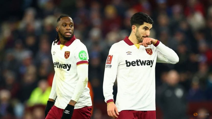 Villa rally to beat Potter's West Ham in FA Cup third round Villa rally to beat Potter's West Ham in FA Cup third round