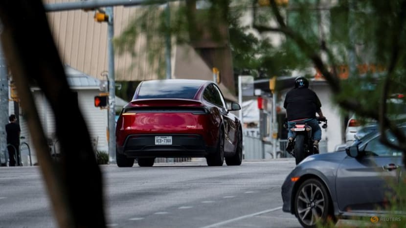 Tesla rolls out robotaxis in Texas test Tesla rolls out robotaxis in Texas test