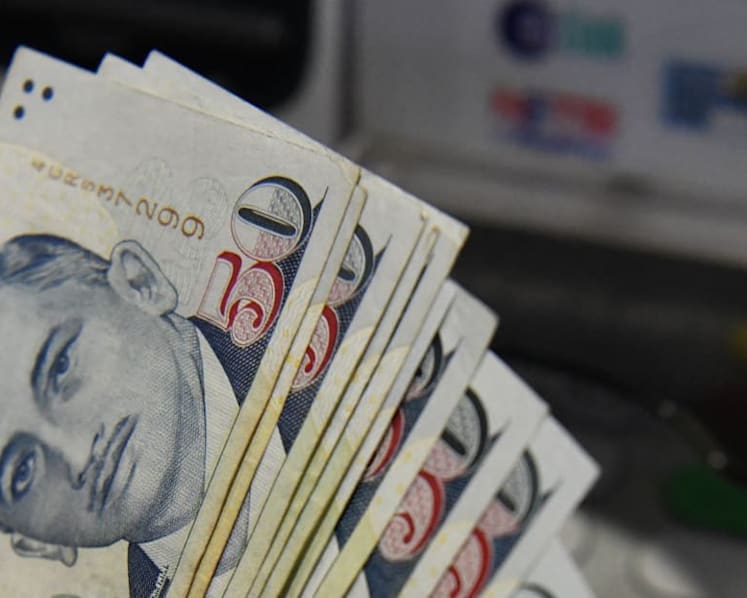 Ex-bank employee jailed 4 years for embezzling S$628,000 after falling prey to moneylending scam