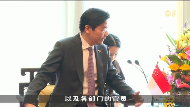 黄循财同中国财政部长刘昆会面