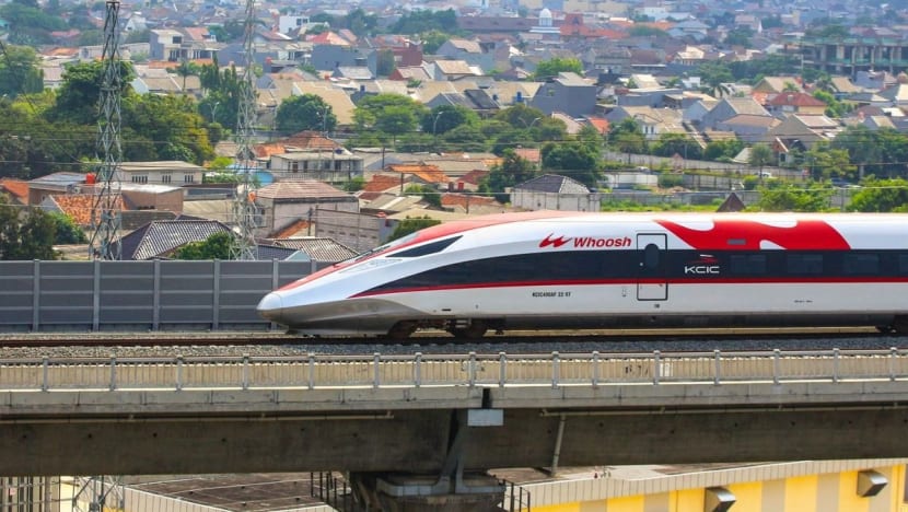 Luhut puji Whoosh, sebut kereta cepat sudah bisa tutup biaya operasional 