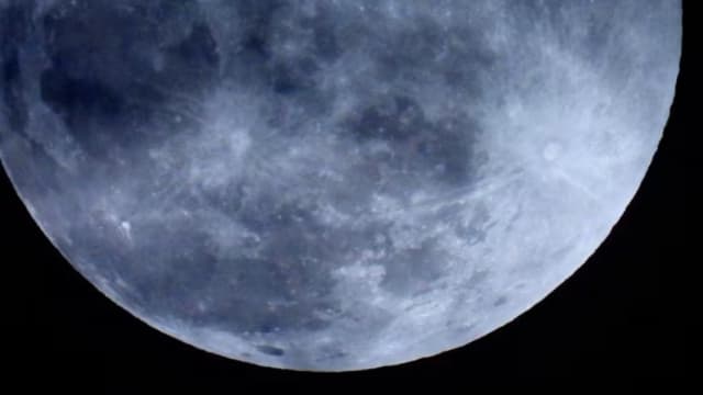 月到中秋分外明 “丰收月”高挂本地夜空