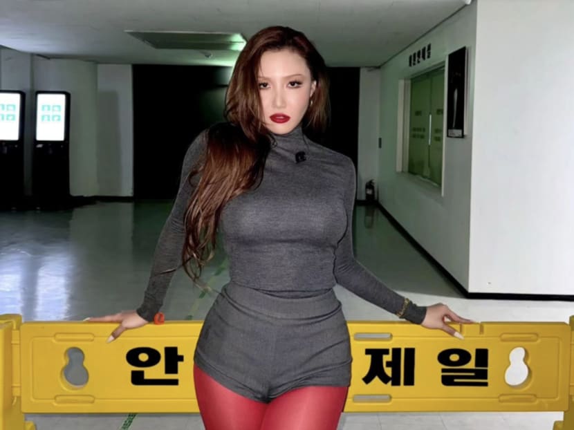 Hwasa of K-pop group Mamamoo to perform in Singapore in June