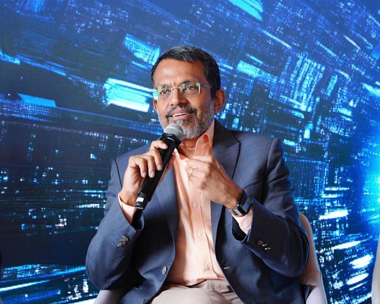 Singapore sets up global fintech network, appoints former MAS chief Ravi Menon as chairman