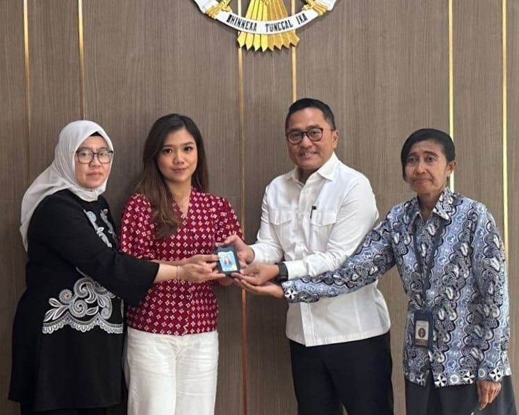 Indonesia restores palace press pass of CNN journalist who asked President Prabowo about free-meals programme