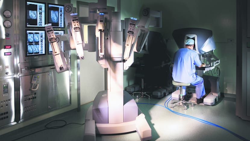 You’re in good hands when surgery calls for robo ops