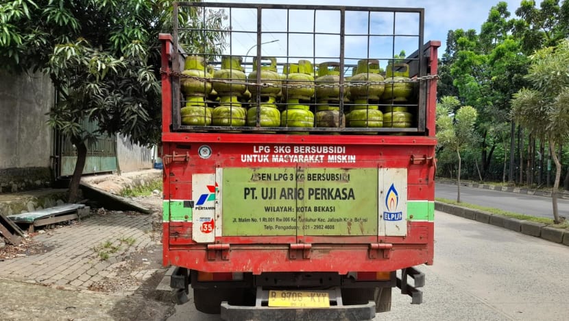 Antrean panjang warga beli LPG, pengamat: Ini akibat kegagalan pemerintah