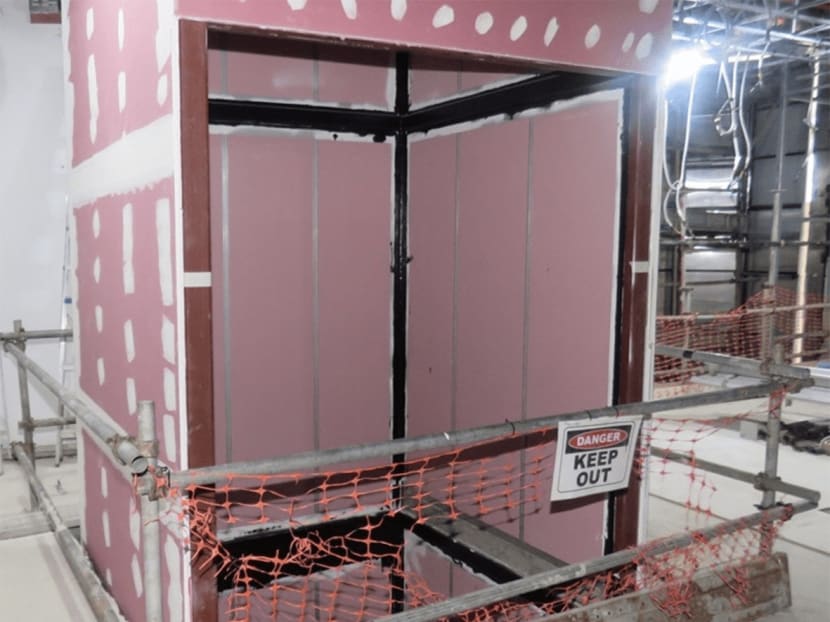 A photograph of the scene where a worker fell to his death in a lift shaft on April 18, 2023. A photograph of the scene where a worker fell to his death in a lift shaft on April 18, 2023.