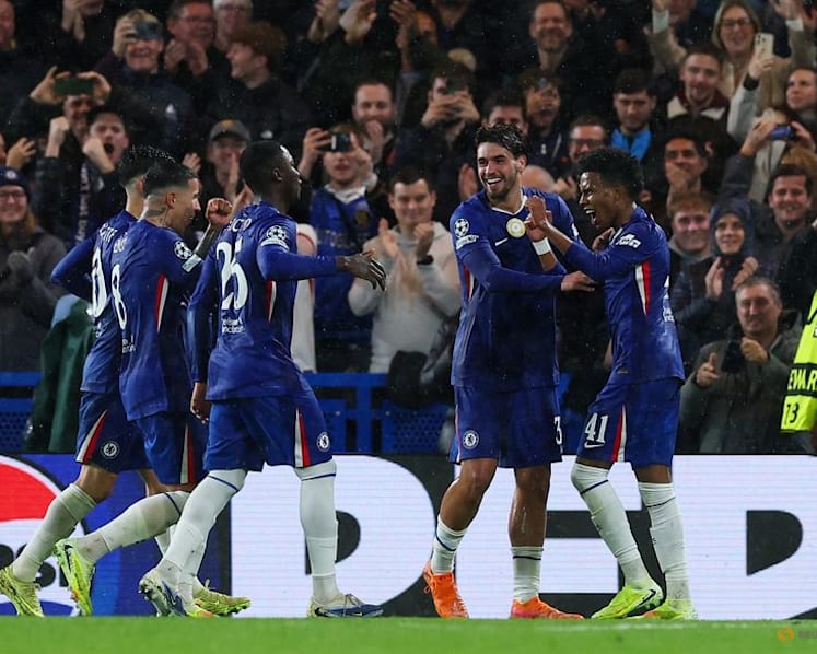 Youthful Chelsea thump hapless Ajax 5-1 in Champions League