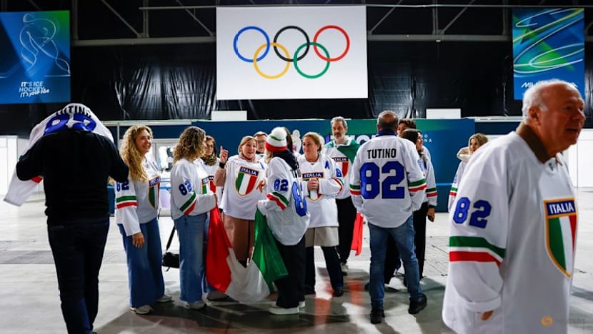 Olympic Ice hockey-Italy's Tutino brings 50‑strong support squad from Canada to Milan