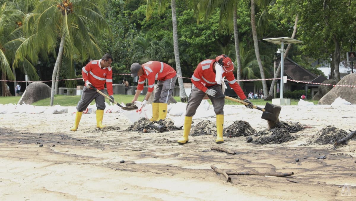 Oil patches spotted along Changi Beach after Johor leak