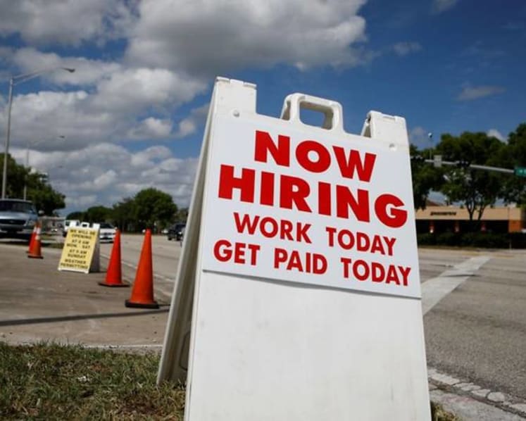 US unemployment rate drops to 6.3% in January