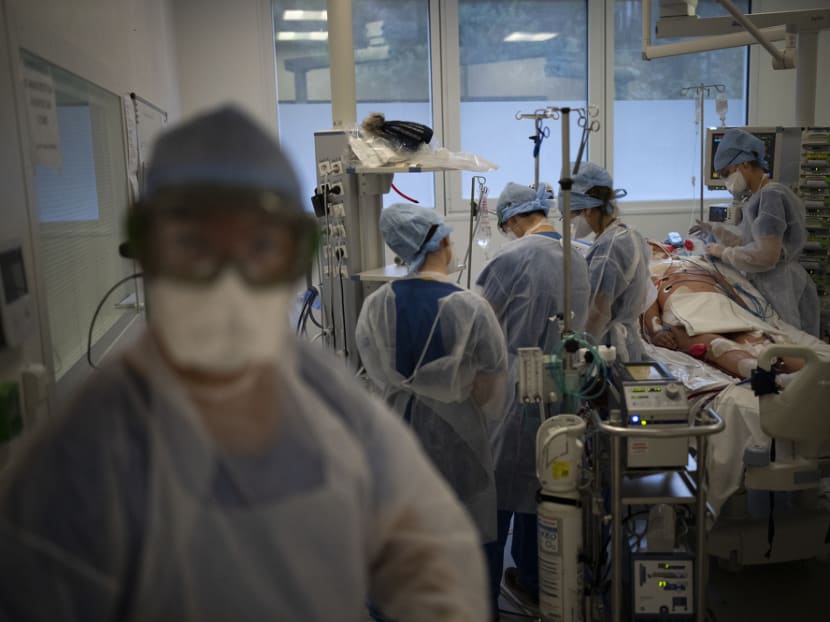 Commentary: During a COVID-19 surge, hospital staff make impossible ethical decisions Commentary: During a COVID-19 surge, hospital staff make impossible ethical decisions