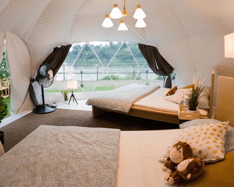 The Singapore Zoo's first-ever 'glampcation', extended until May 2022, is now sold out