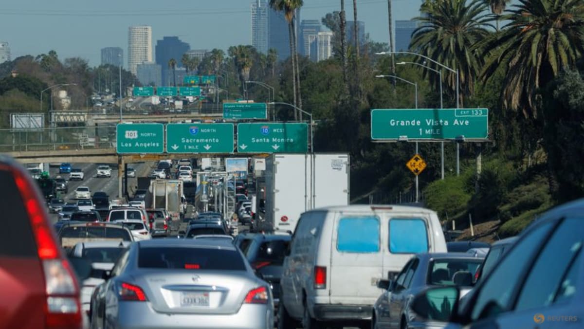 Trump administration prepares to challenge California emissions standards