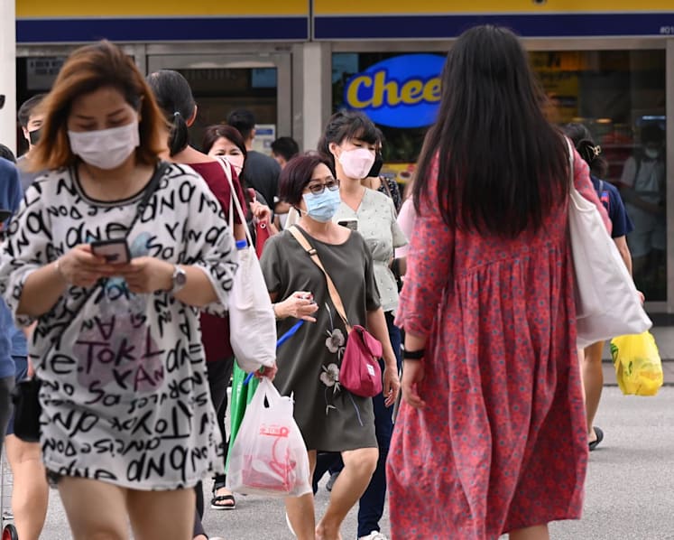  Imported infections make up half of Singapore's 344 new COVID-19 cases