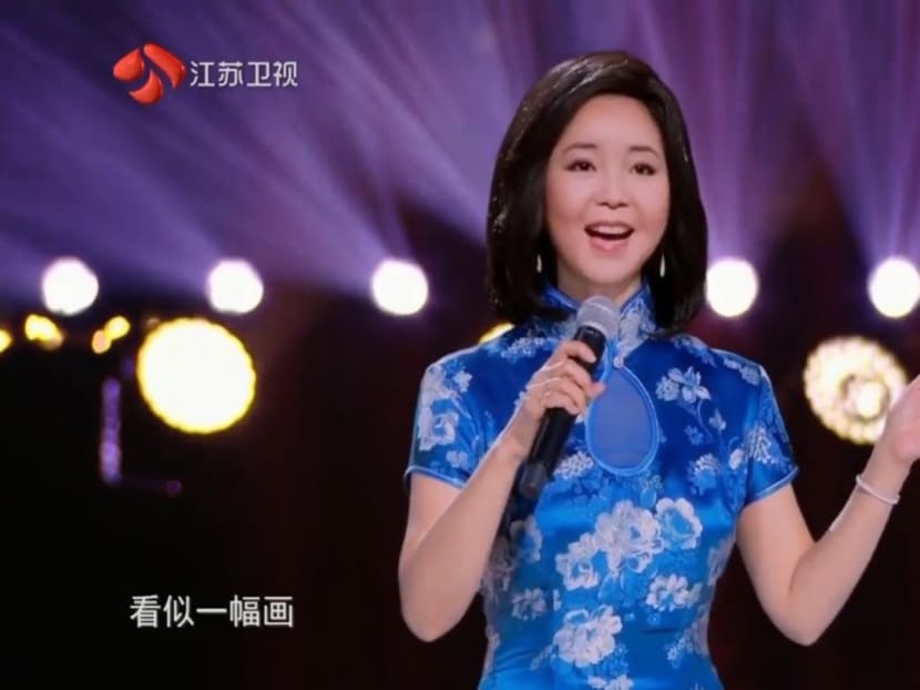 Netizens Call China Countdown Show A “Scam” After It Claimed To Have Restored The Late Teresa Teng’s Voice For A Hologram Duet