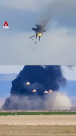 2 US Navy jets collide mid-air at Idaho airshow