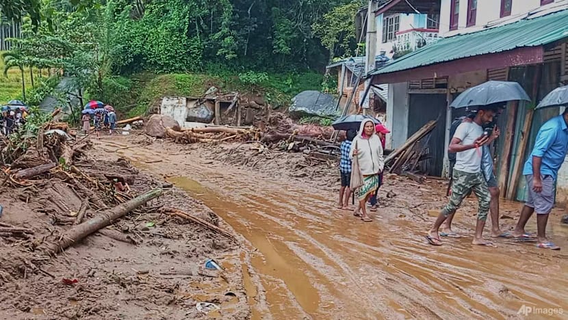 Sri Lanka closes some schools as heavy rains trigger floods and mudslides, killing 5