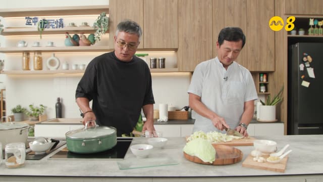 李铭顺教你煮健康好料理　王乙康部长乐当小助手！