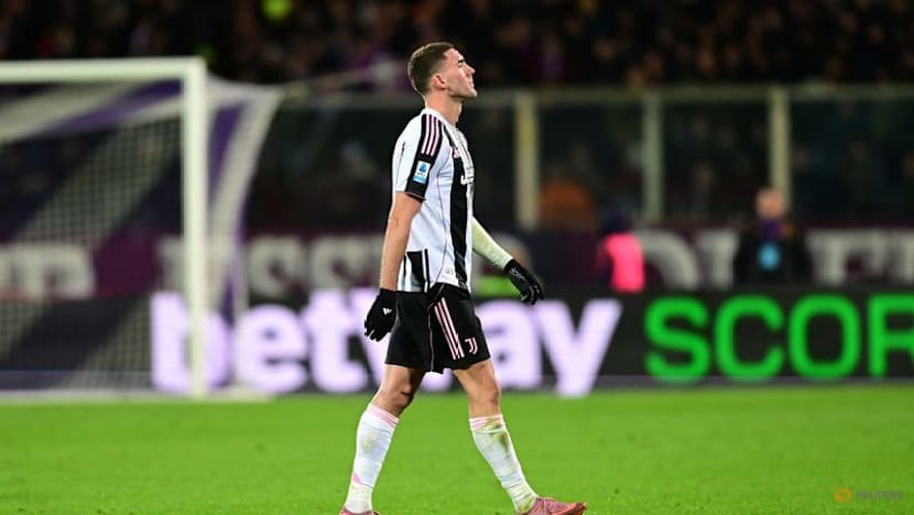Juve's Vlahovic suffers serious thigh muscle injury