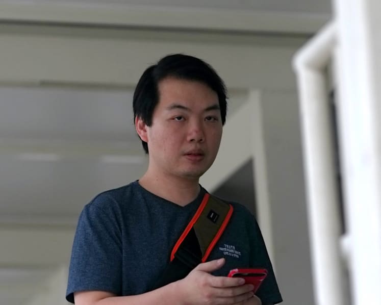 Man jailed for taking S$13,000 from employer; also wore SAF lieutenant colonel’s uniform when he didn’t hold the rank