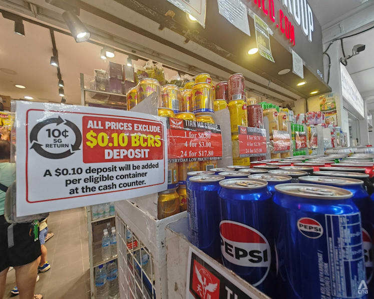 Retailers race to label or remove unmarked stock as beverage container return scheme’s transition period ends