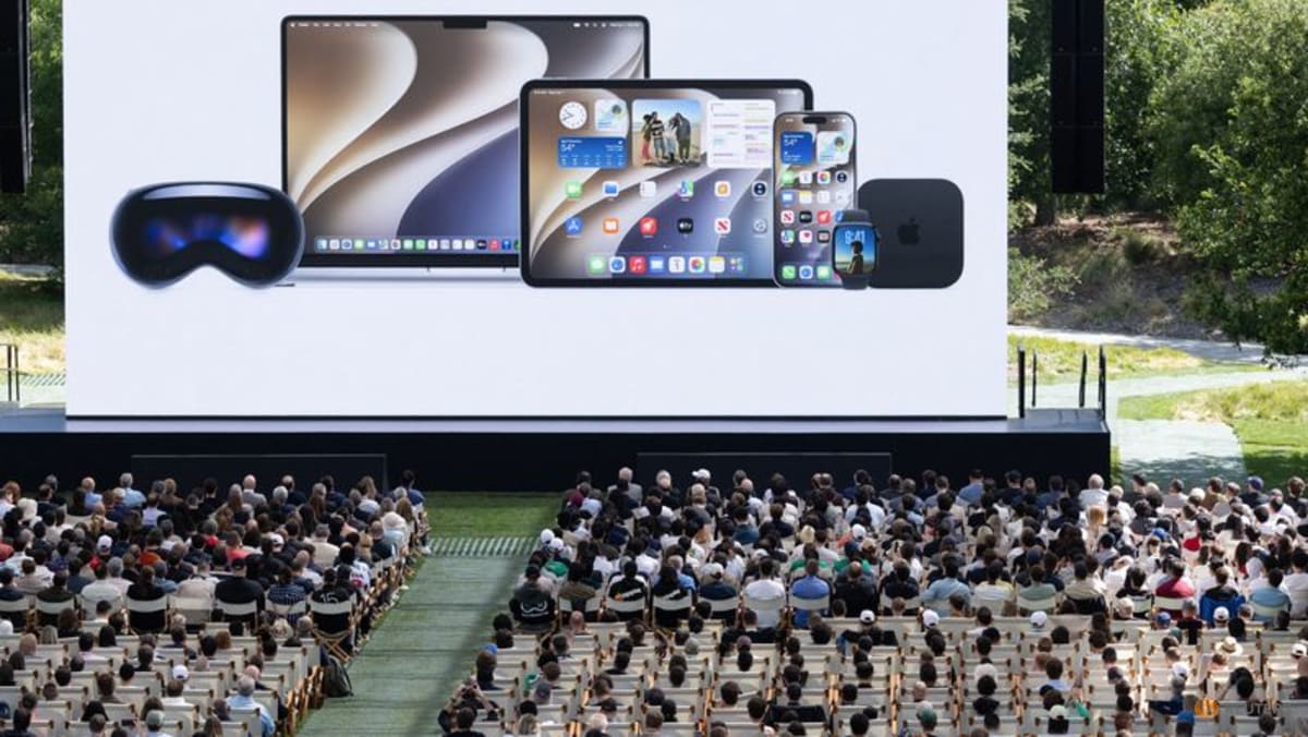 Apple's AI Siri will be held back by aging devices