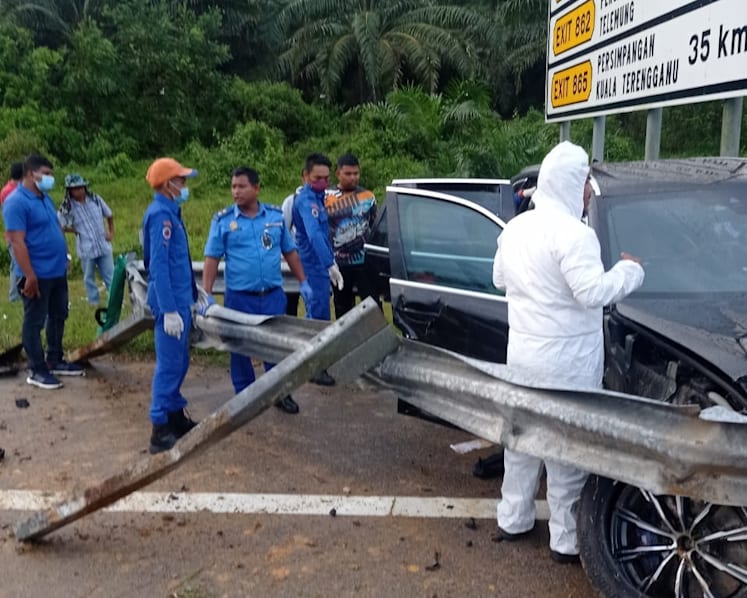 Singaporean woman dies in car accident on Malaysia's East Coast Highway