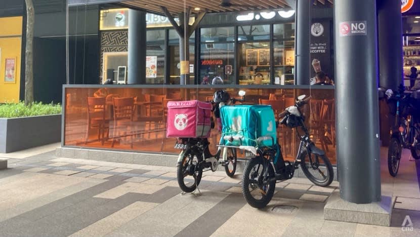 Warga Malaysia antara 4 rakyat asing didakwa bekerja secara haram sebagai penghantar makanan di Singapura  Warga Malaysia antara 4 rakyat asing didakwa bekerja secara haram sebagai penghantar makanan di Singapura