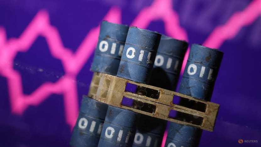 Oil climbs more than 2% after Trump cancels Chevron's Venezuela licence