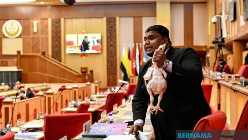 Speaker tegur tindakan wakil rakyat bawa ayam ke sidang DUN Perak